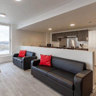 Classic En Suite - Image 6
